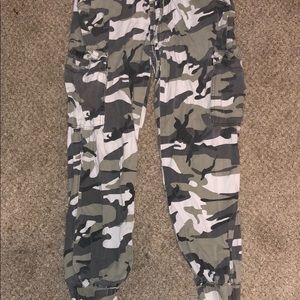 White/ gray camo joggers